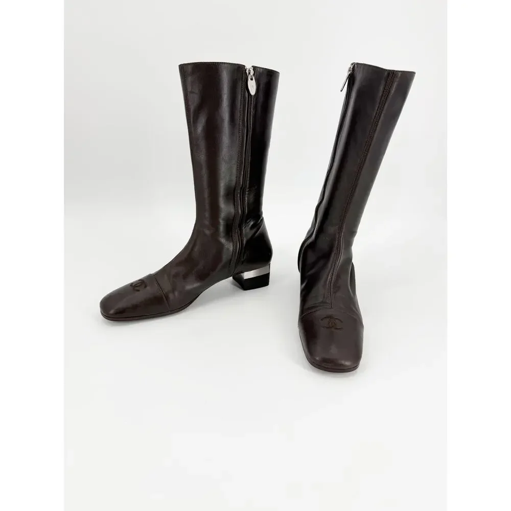 Chanel Vintage Brown Leather CC Cap Toe Silver Heel Riding Boots Size 40 EU 9.5
